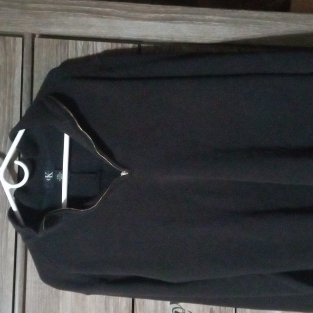 Black Calvin Klein long sleeve t-shirt